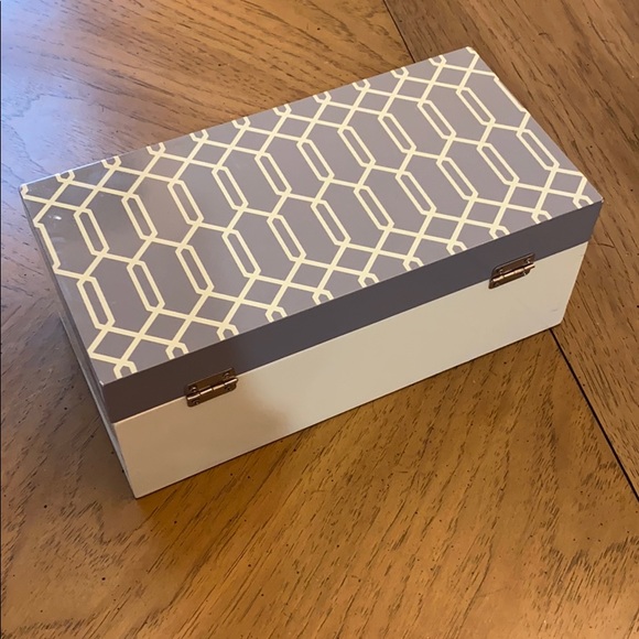 Jewelry/Accessory Box Grey/White - Picture 4 of 4